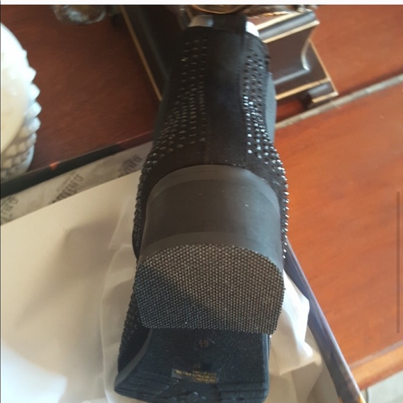 Black gem and suede booties - Picture 5 of 6